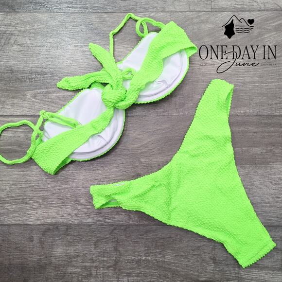 Adisputent Smocked Underwire Bikini Swimsuit Size L - Picture 5 of 5